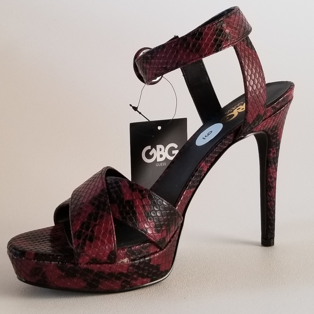 GBG Guess Heels!